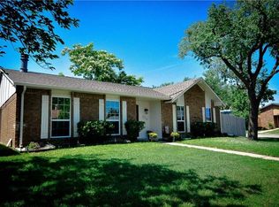8714 Linda Vista Dr, Rowlett, TX 75088
