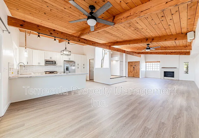 2655 Loring St — Photo 6