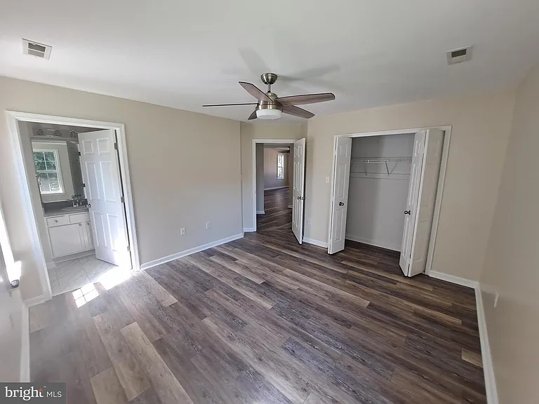 210 Amaret St — Photo 12