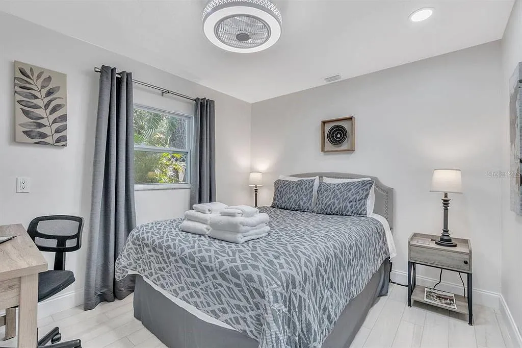 1 bed, 1.0 bath, 950 sqft, $1,895 — Photo 3