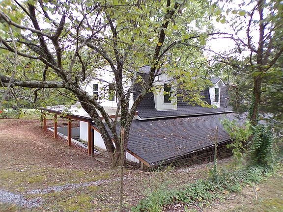 2nd image of 340 Grady Rd