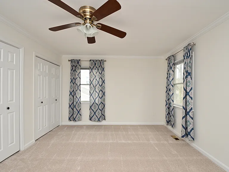 7775 Newington Woods Dr — Photo 44