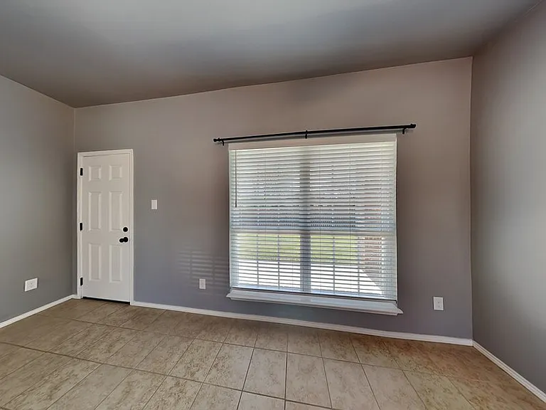 1200 Stacy Ct — Photo 2