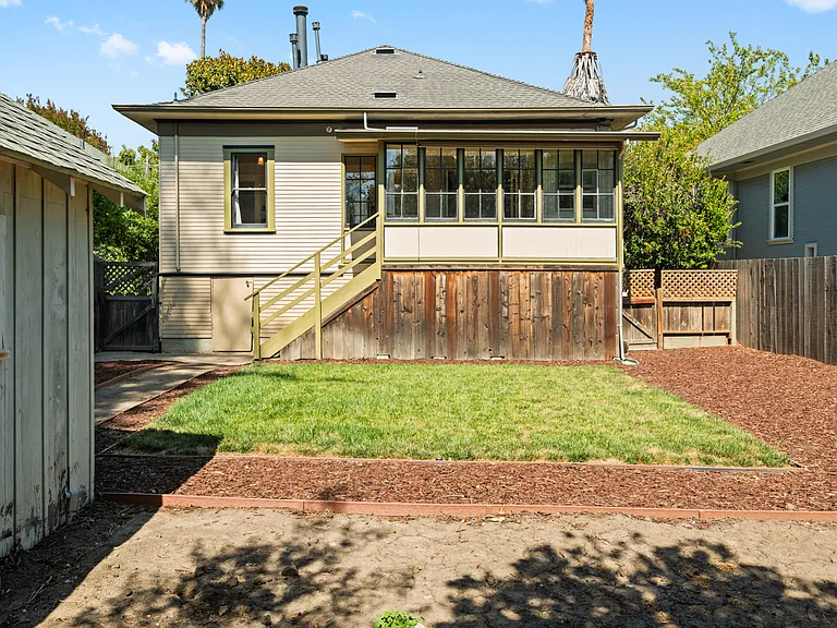 145 Myrtle St — Photo 27
