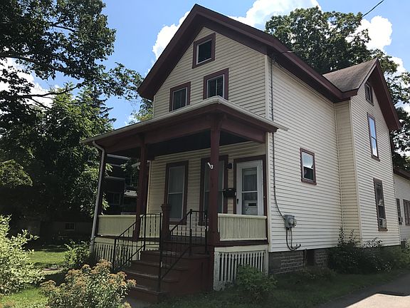 3rd image of 118 N Main St