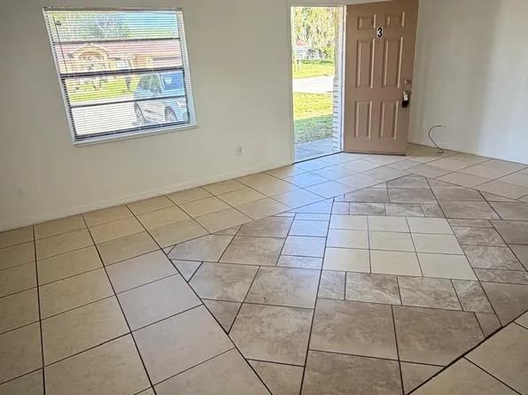 736 Kentucky St APT 3, Daytona Beach, FL 32114