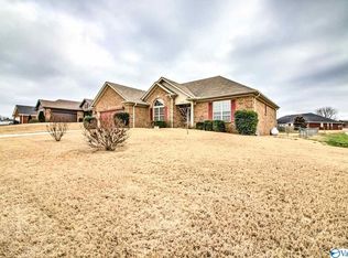 118 Sandi Paige Ln, Huntsville, AL 35811