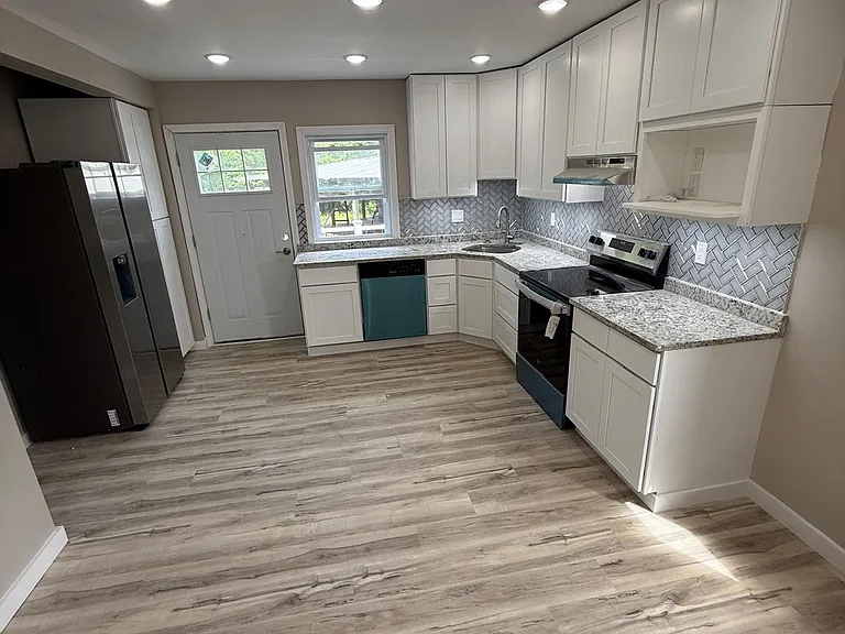 15 Gary Ct #15A — Photo 2