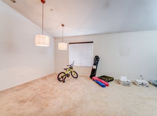 2134 E Jenner St, Lancaster, CA 93535