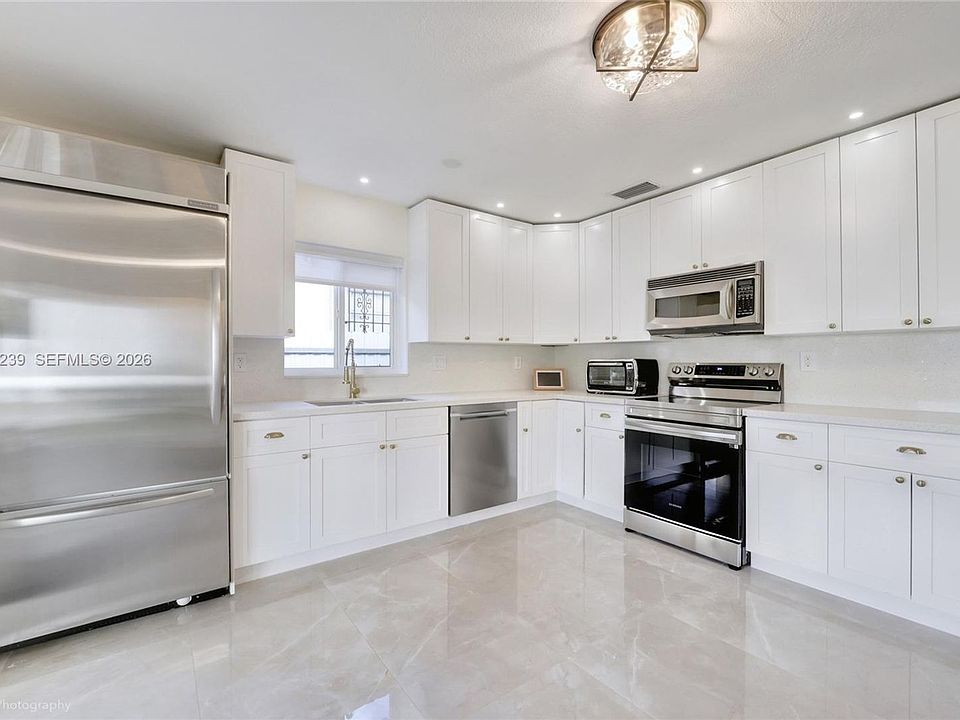 1st image of 4712 SW 2nd Ter