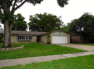 9530 Rumbling Wood Ln, Houston, TX 77086
