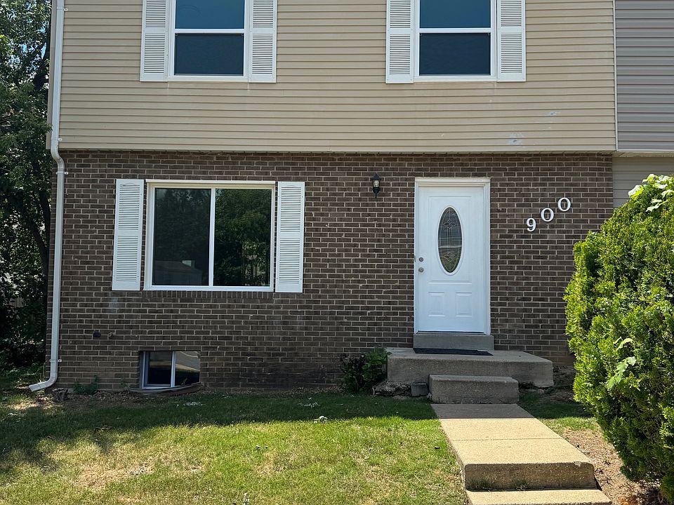 1st image of 900 Nadine Ct
