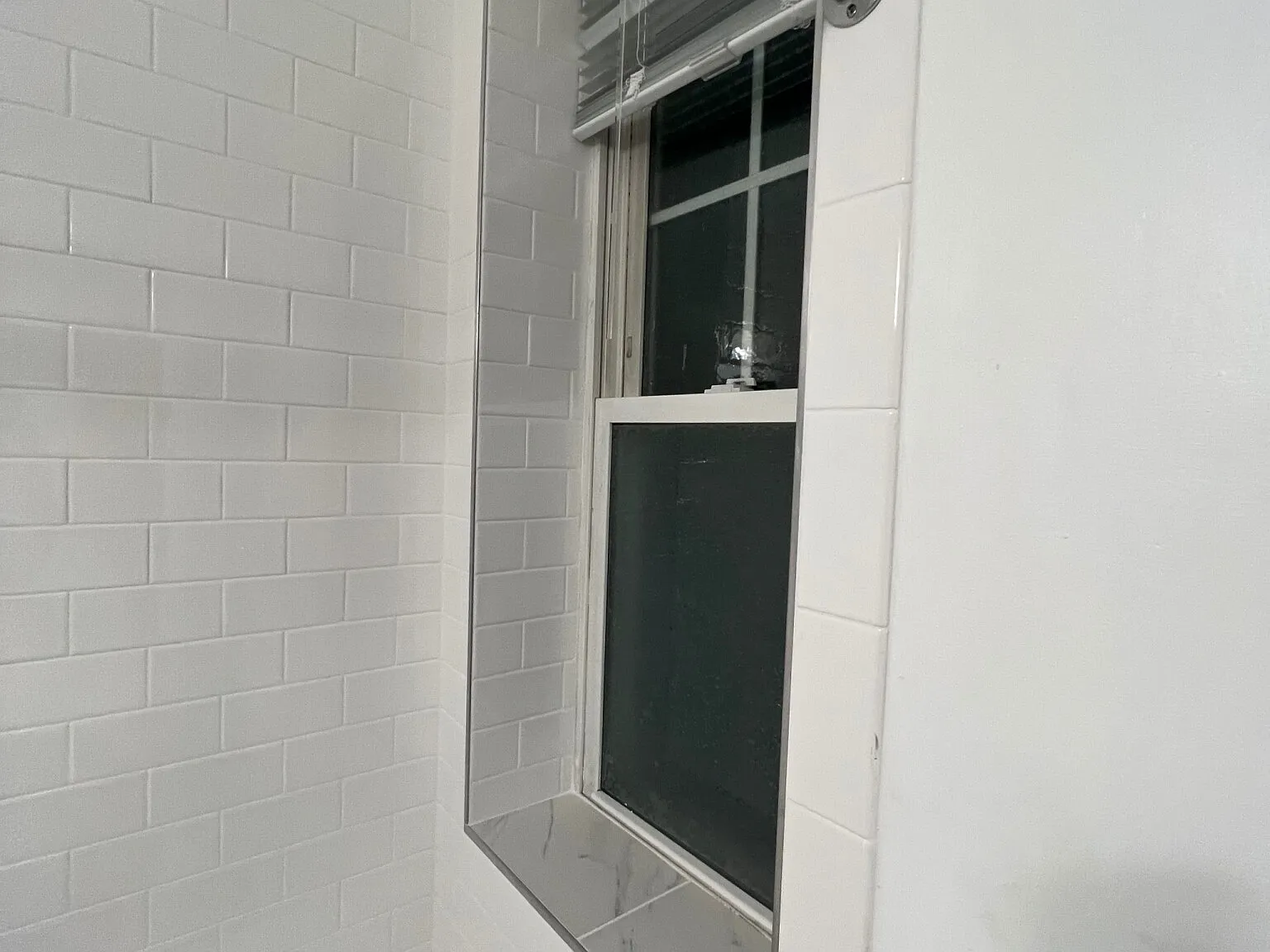 1 bed, 1.0 bath, 660 sqft, $2,945 — Photo 2