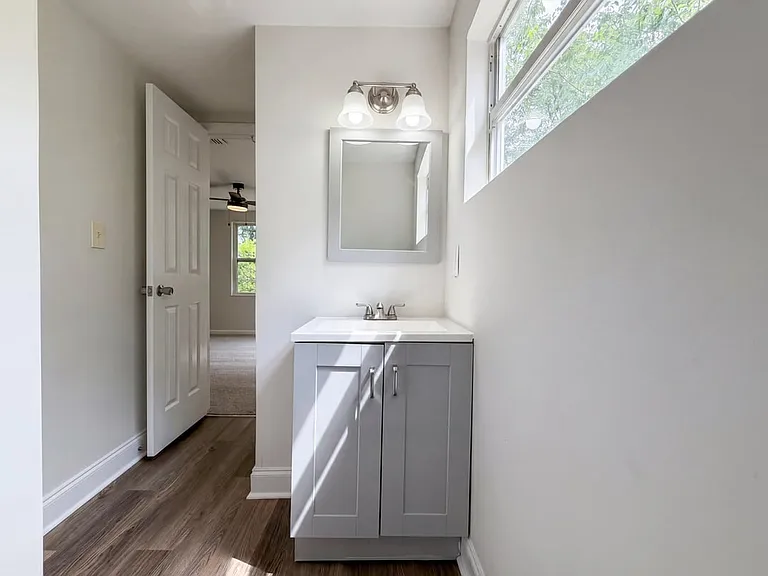 7012 Thurston Rd — Photo 8