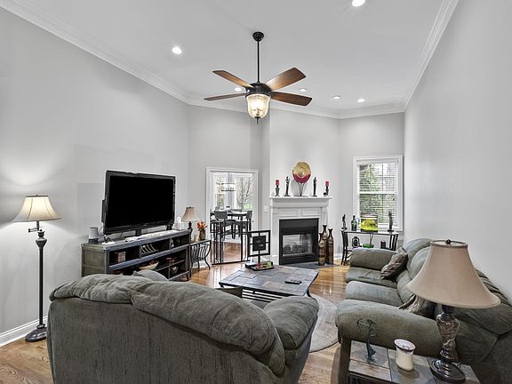 5th image of 936 Belmere Dr