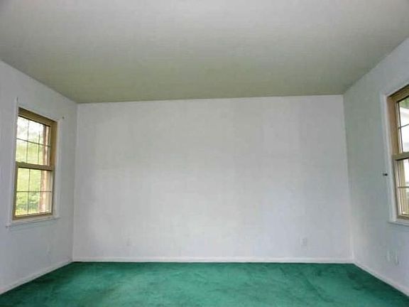 2nd image of 2515 Kersey St