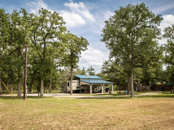 240 Cranberry Rd, Somerville, TX 77879