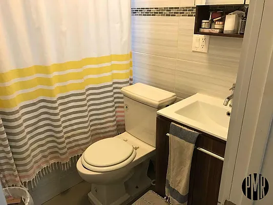 Rented by Premier Metro Realty Corp | media 30