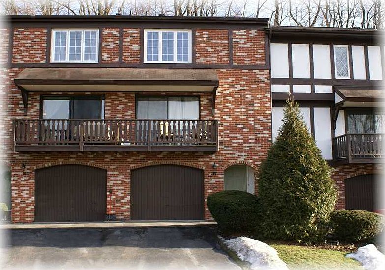 1st image of 207 Thornberry Dr