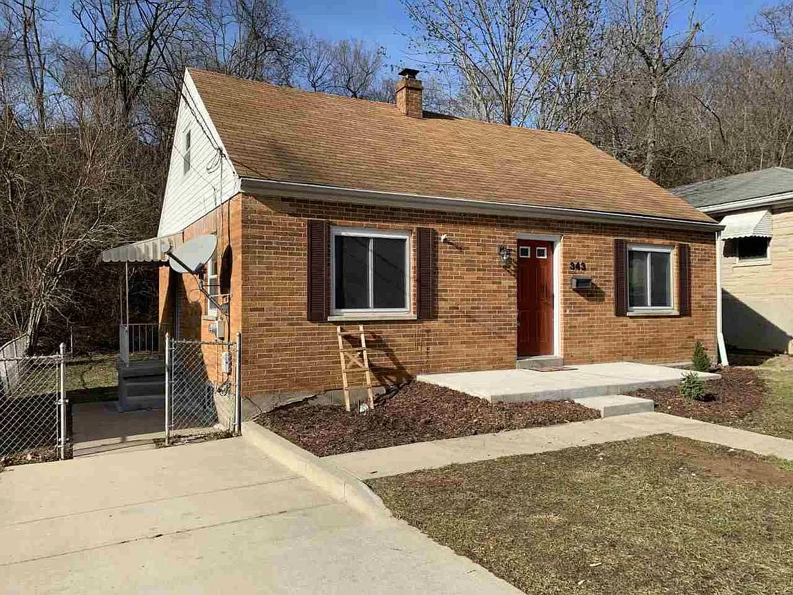 343 Riddle Pl photo 1