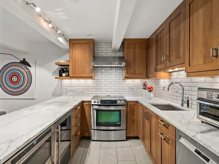 124 W Hyman Ave #3D — Photo 6