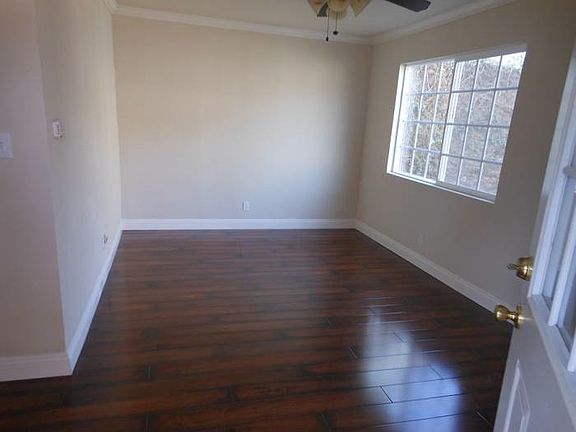 3rd image of 226 E Atara St