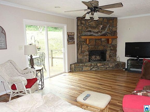 4th image of 134 King Valley Dr