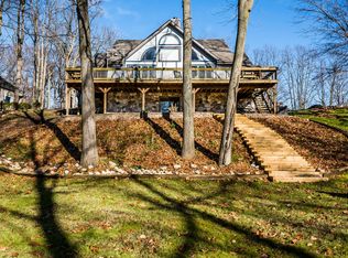 2924 E Riverside Rd, Buchanan, MI 49107