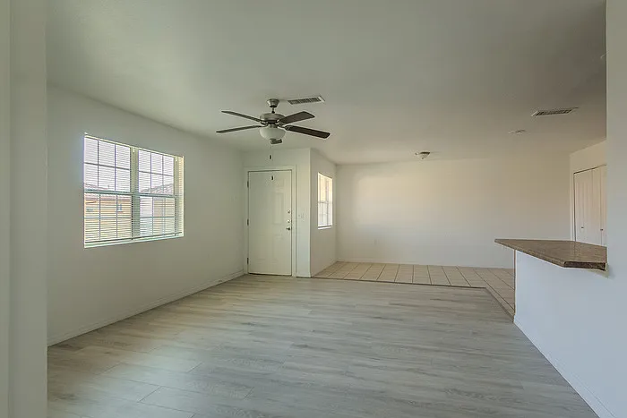 2413 Tremont Ave #B3 — Photo 19