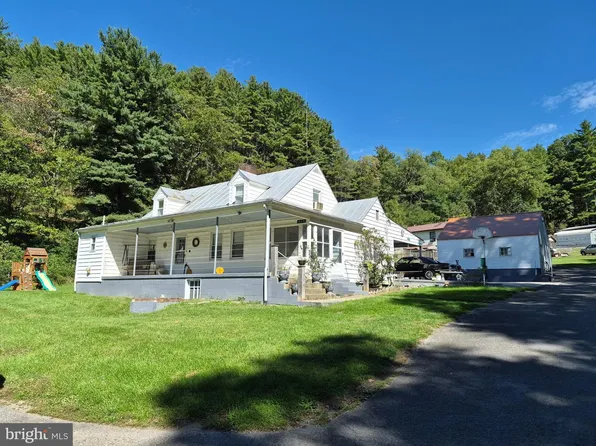 209 Happy Hollow Rd, Franklin, WV 26807