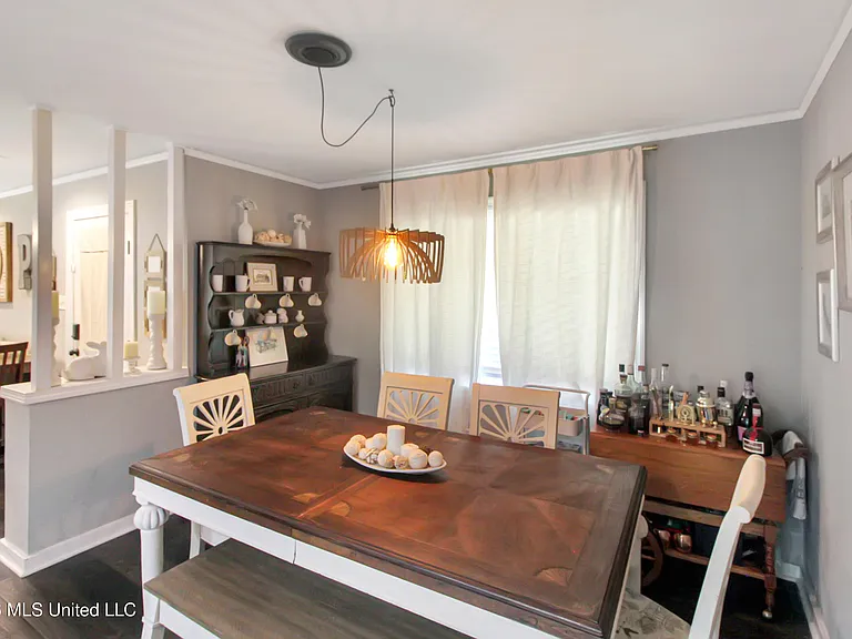 1849 Parkridge Dr — Photo 16