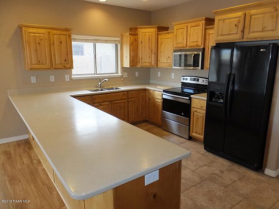 5th image of 604 N Magdalena St