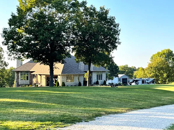 97 Regal Heights Lane, Galena, MO 65656