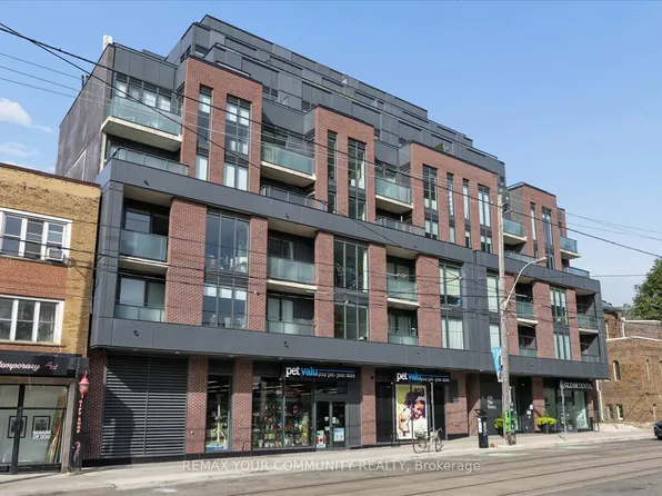 430 Roncesvalles Ave #404, Toronto, ON M6R 0A6