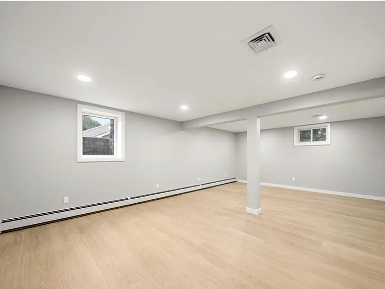 41 Monument Pl — Photo 19