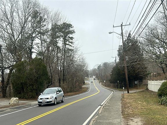 4th image of 854 State Rd