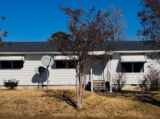 207 Low Ground Rd, Emporia, VA 23847