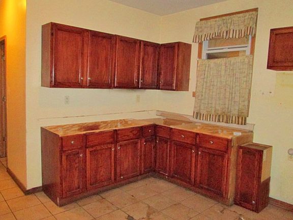 4th image of 4348 W Kamerling Ave