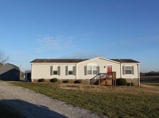 6189 Buzzard Creek Rd, Cedar Hill, TN 37032