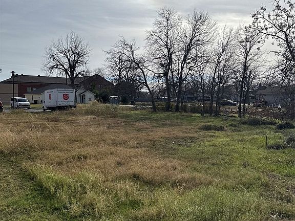 2nd image of 708 S 9th St