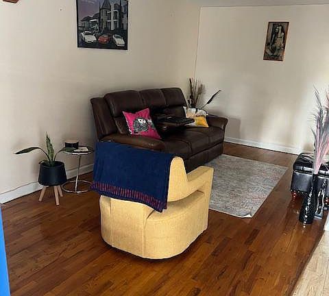 4th image of 1695 E 54th St Floor 2