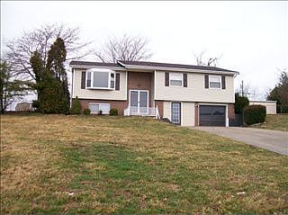 1st image of 123 Cartier Dr