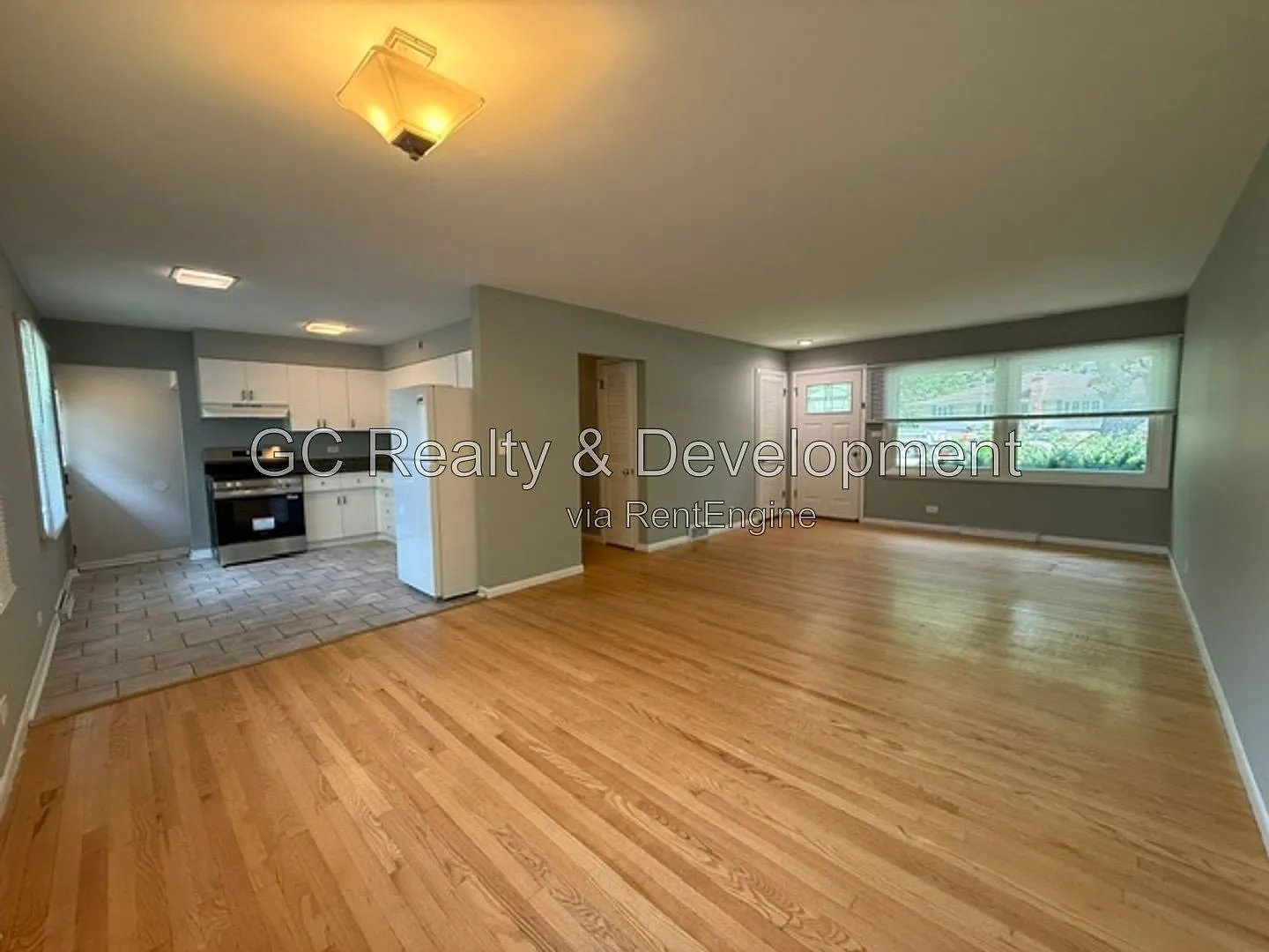 4 bed, 1.5 bath, 1250 sqft, $2,850 — Photo 4