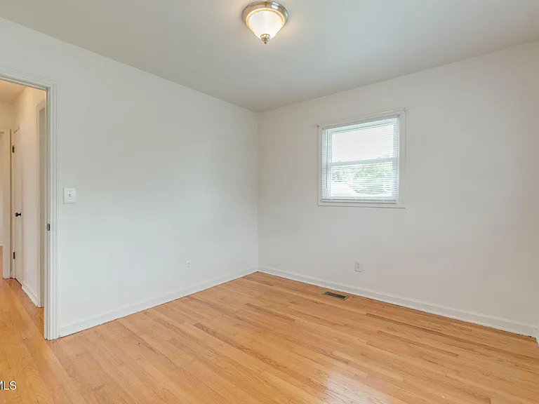 615 Bravo St — Photo 14