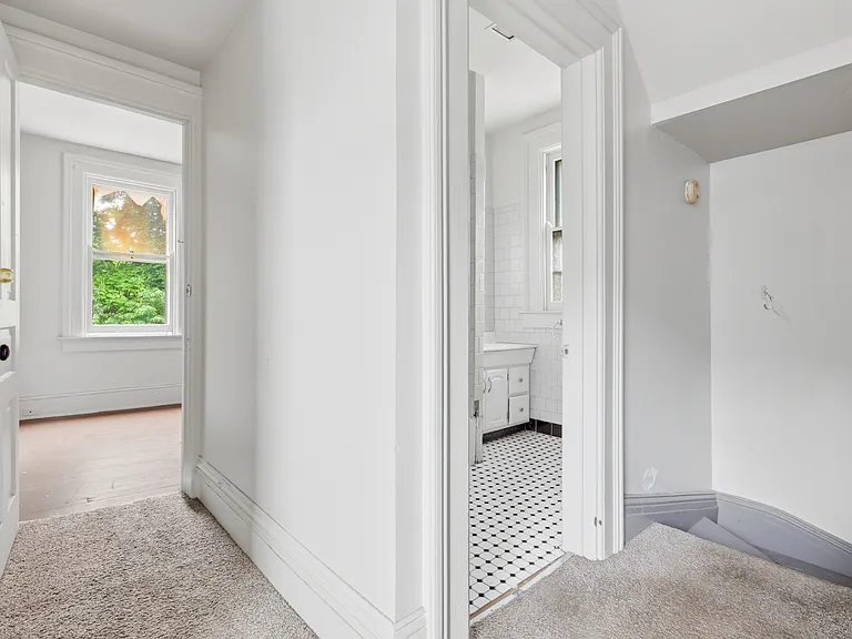5109 Montgomery Rd — Photo 11