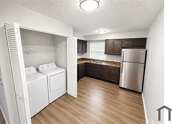 2 bed, 825 sqft, $1,575 — Photo 1