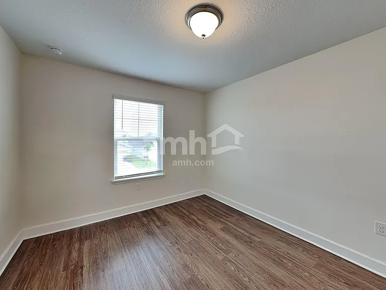 4320 Reisswood Loop — Photo 17