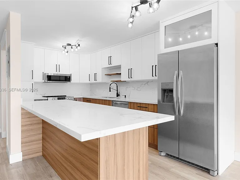 8752 SW 12th St #201 — Photo 11