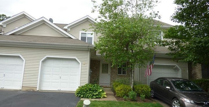 2nd image of 4 Wind Meadow Trl