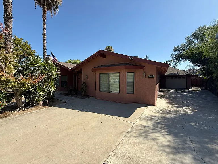 3800 Casey Ct — Photo 5
